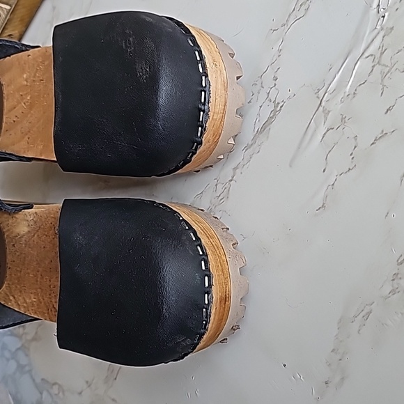 Mia Navy Blue Leather Clogs - Picture 4 of 11